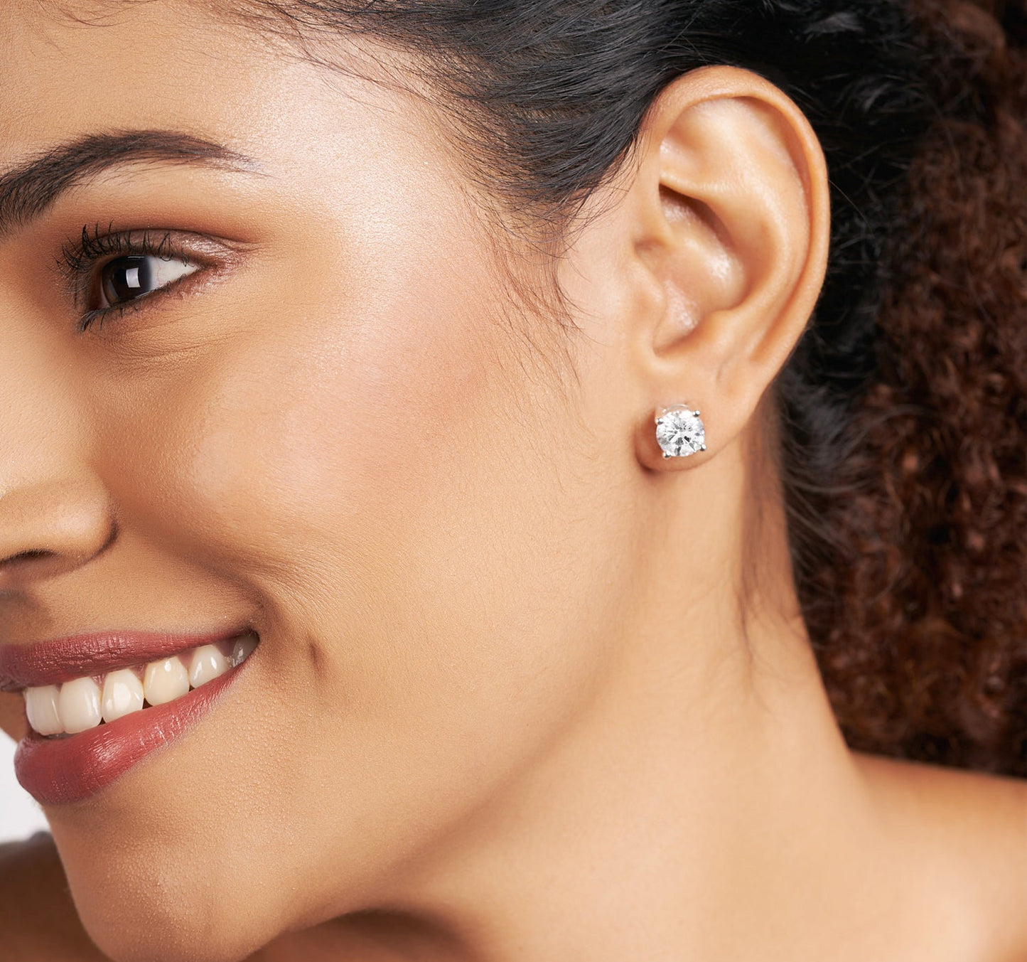 4 Prong Round Studs - Platinum, 0.50 ct